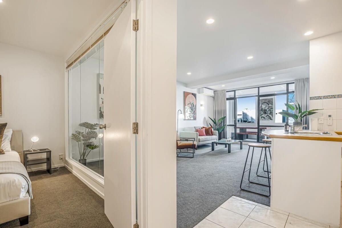 Spacious Character Apartment Auckland Exterior photo