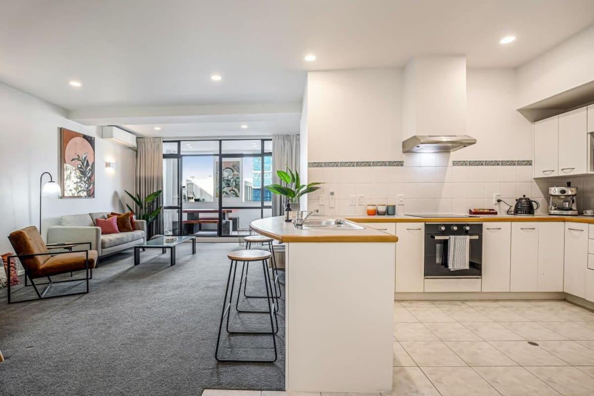 Spacious Character Apartment Auckland Exterior photo