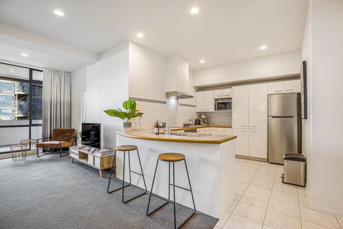 Spacious Character Apartment Auckland Exterior photo