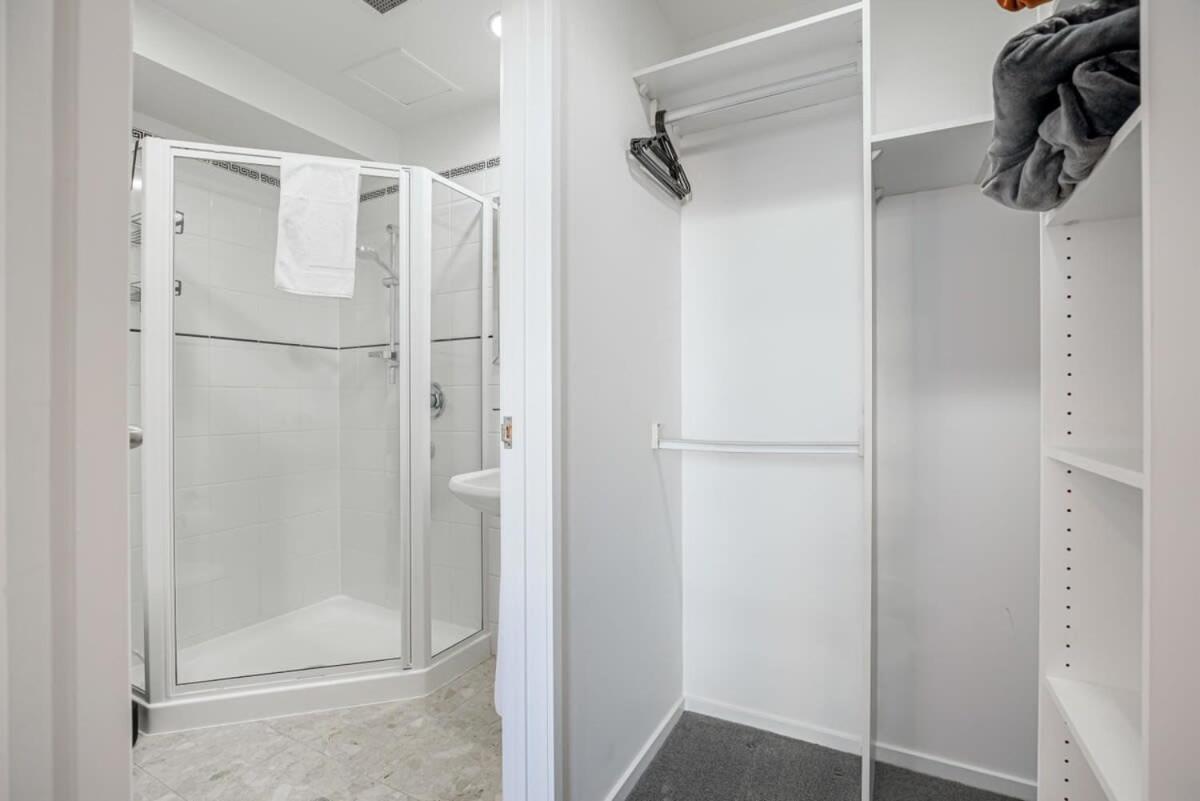 Spacious Character Apartment Auckland Exterior photo
